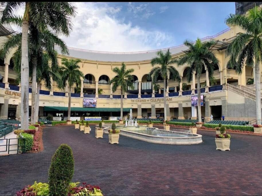 Ocean Views - Pool & Gym - Pet Friendly - Close To Beach Hallandale Beach Eksteriør bilde