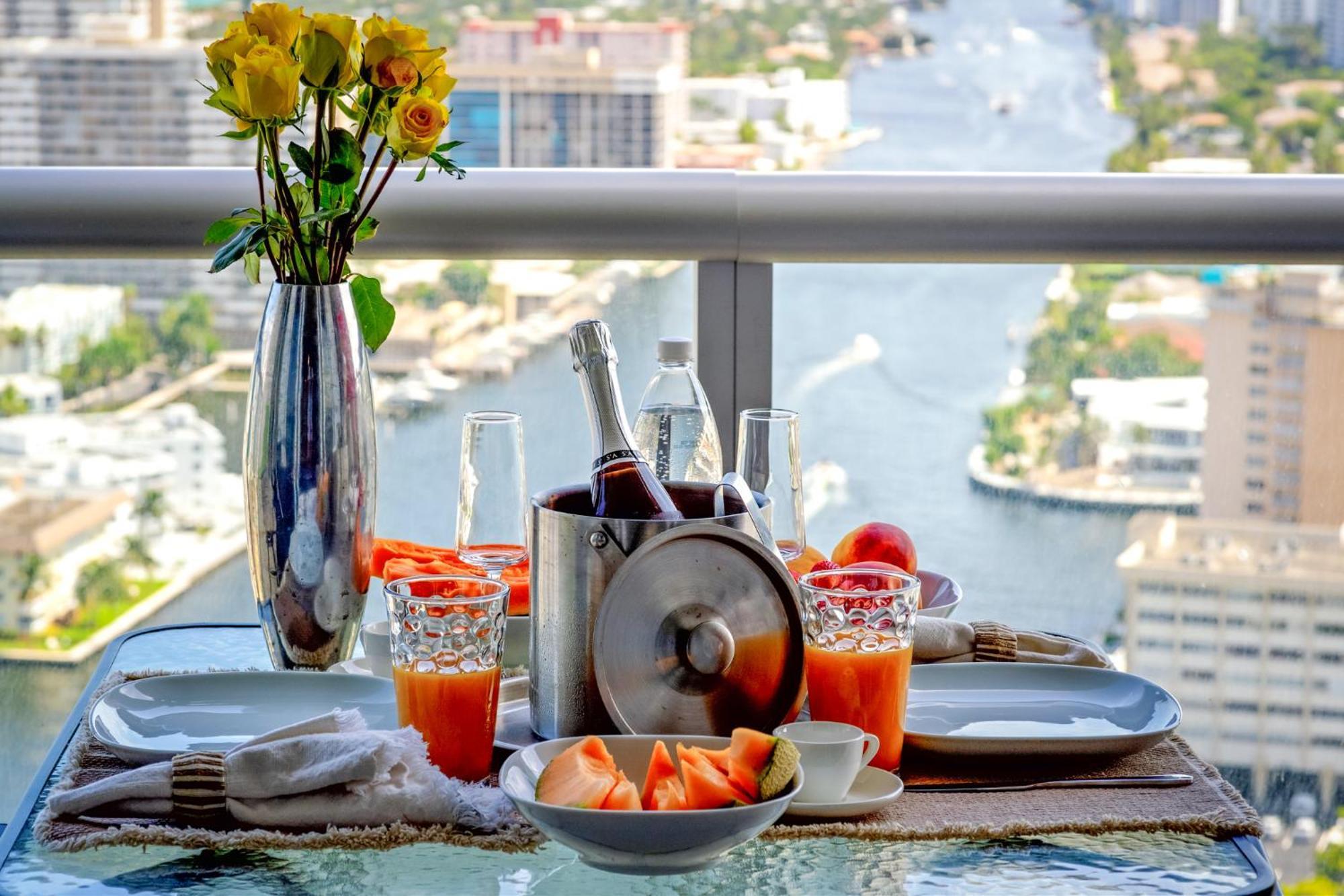 Ocean Views - Pool & Gym - Pet Friendly - Close To Beach Hallandale Beach Eksteriør bilde